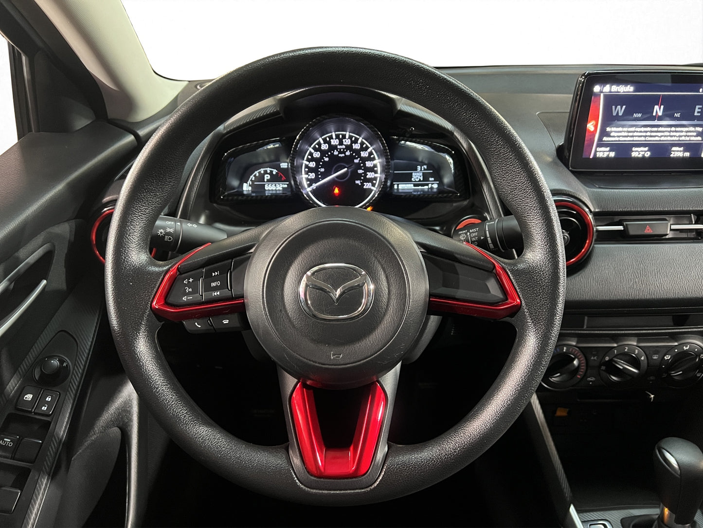 2023 Mazda 2 i