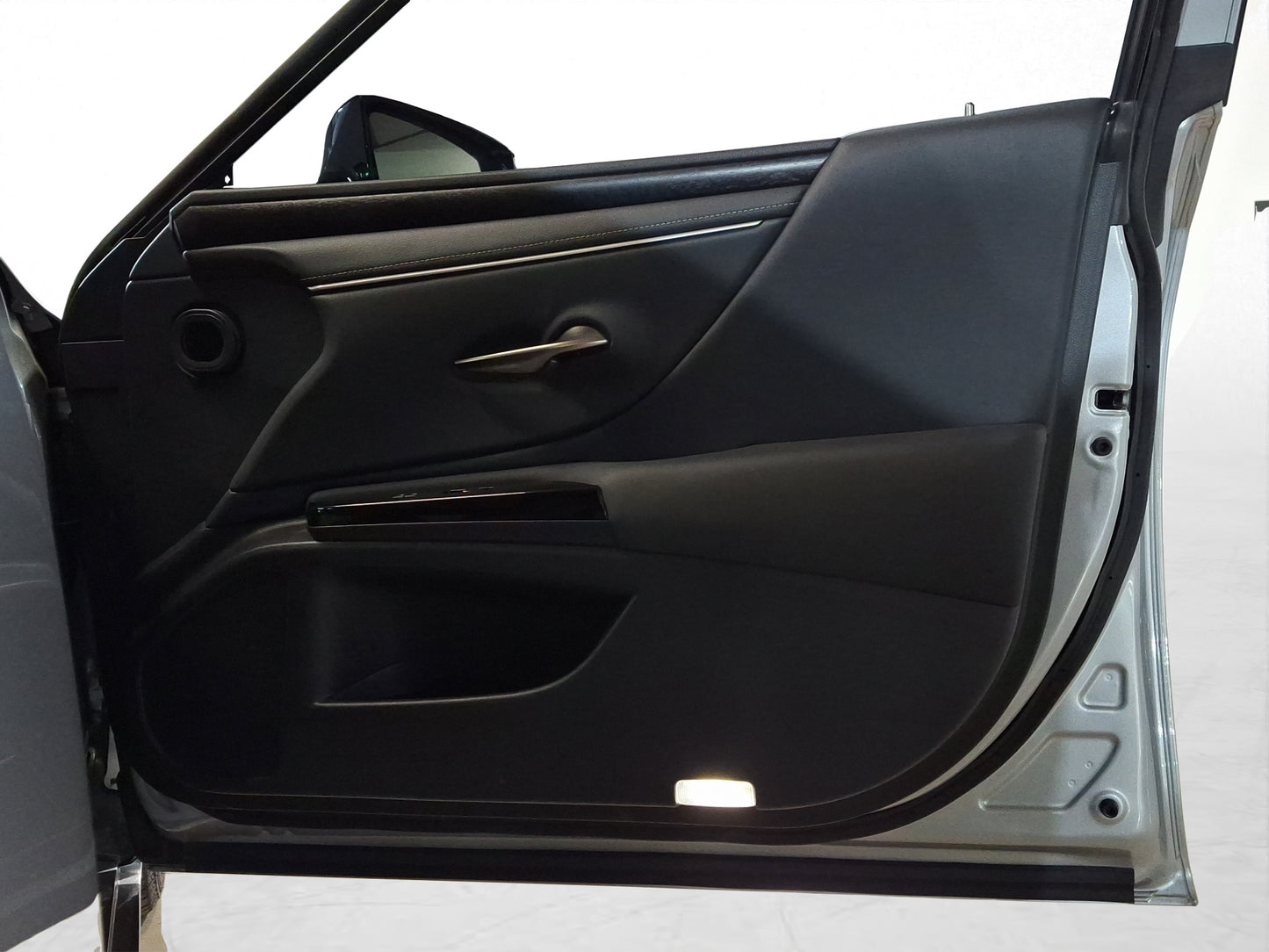 2023 Lexus ES 300H Hibrido