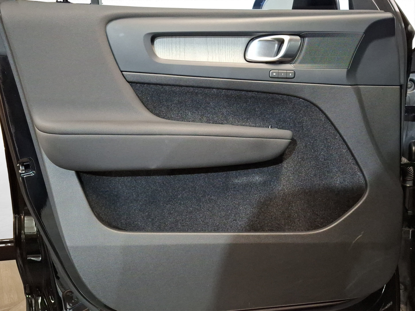 2023 Volvo XC40 B4 Ultimate Mild Hybrid