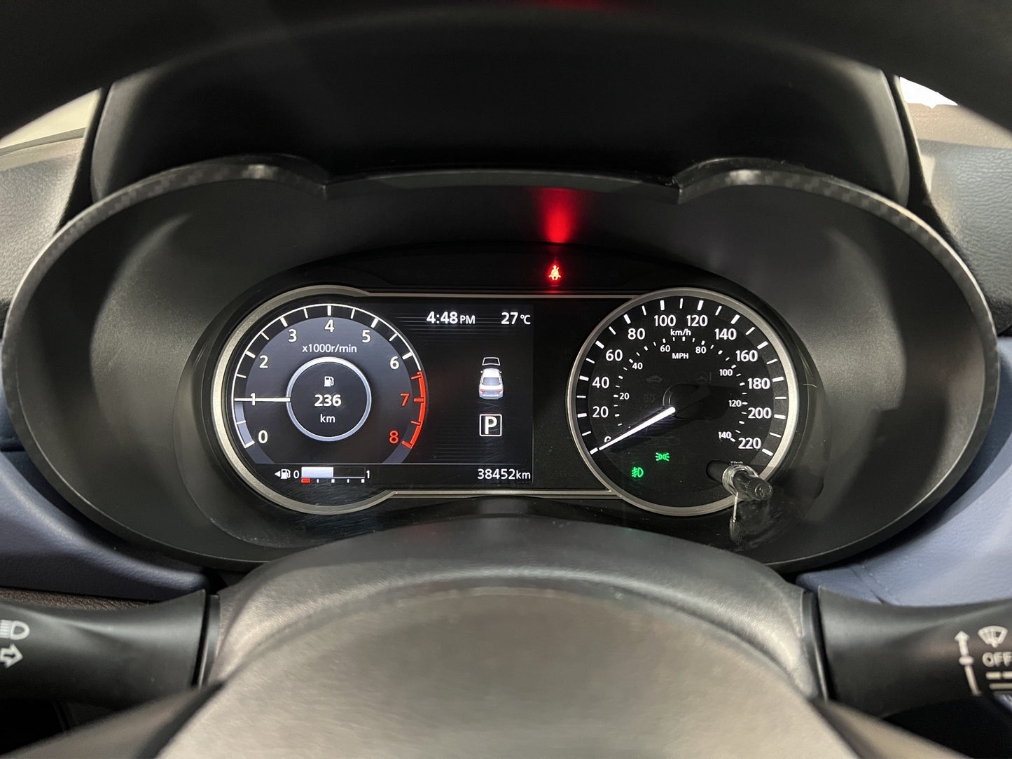 2023 Nissan Versa Advance