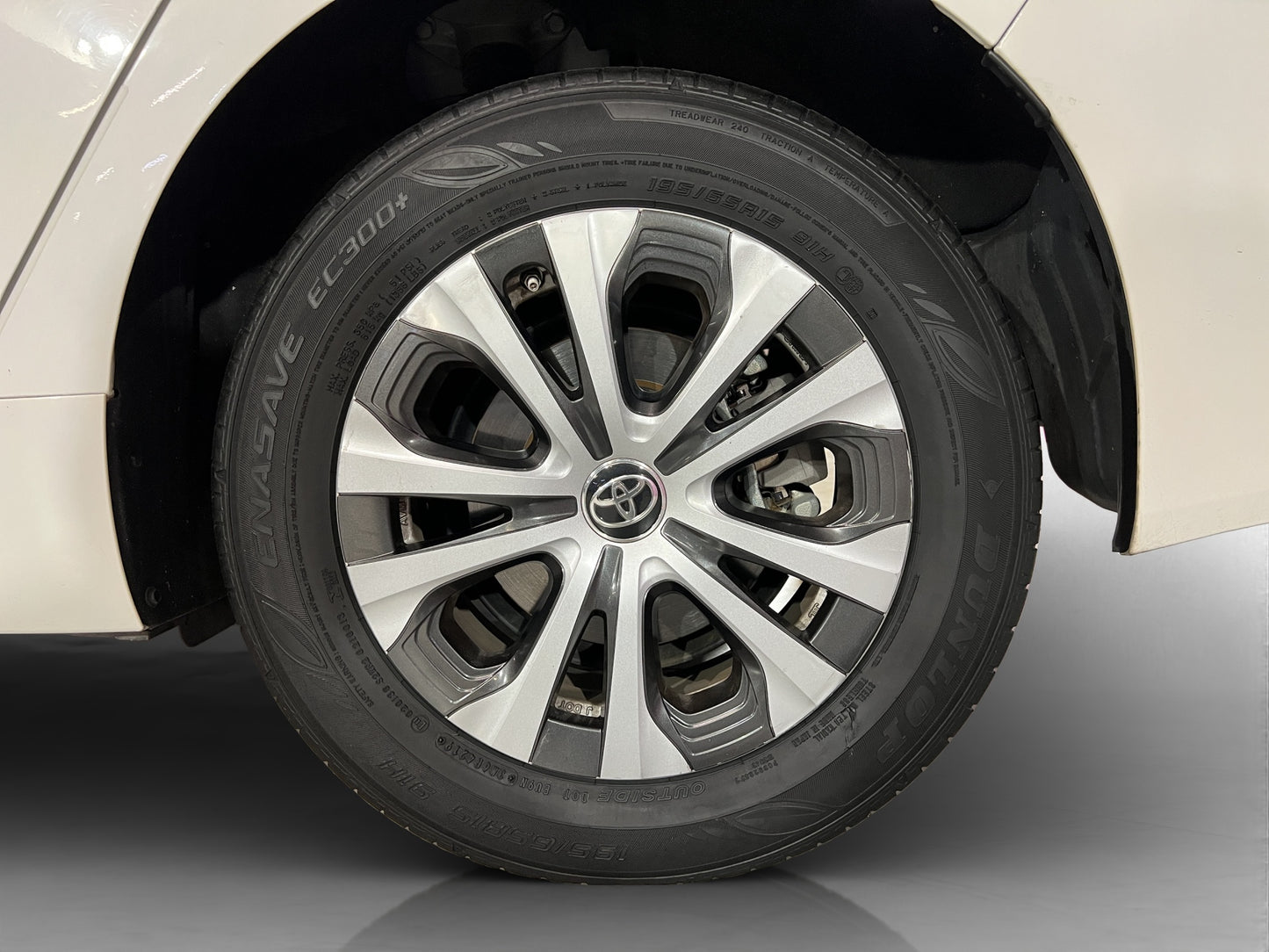 2022 Toyota Prius Híbrido Premium