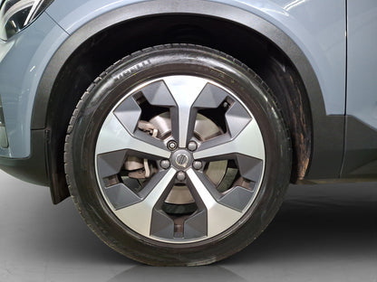 2023 Volvo XC40 B4 Ultimate Mild Hybrid