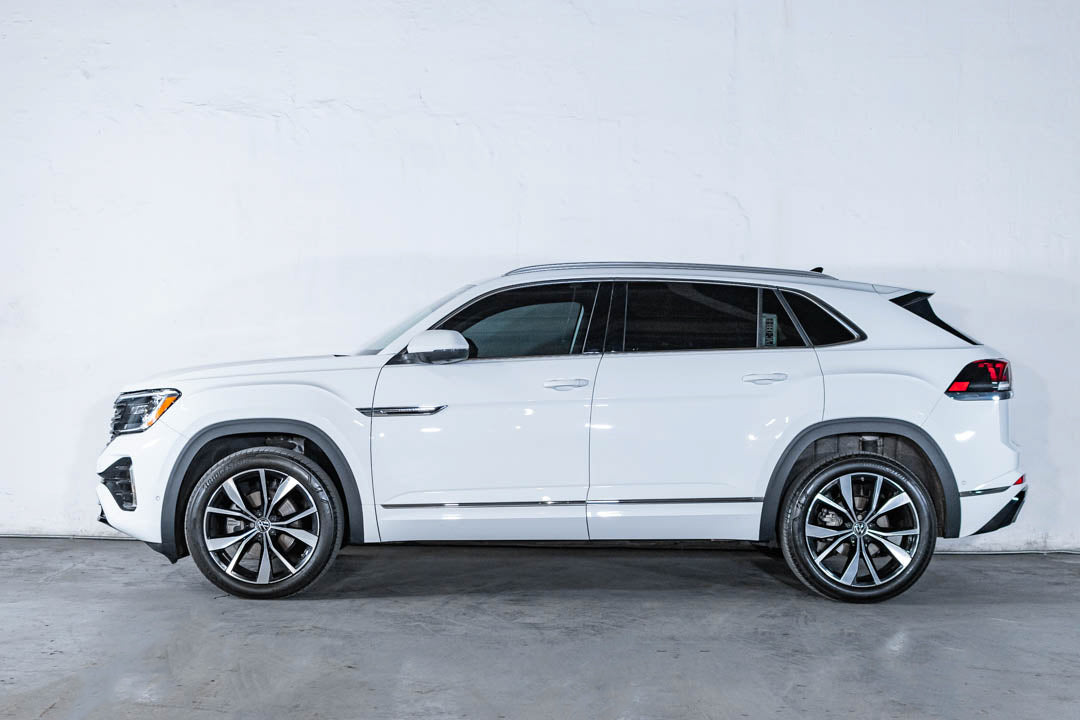 2024 Volkswagen Cross Sport R-Line