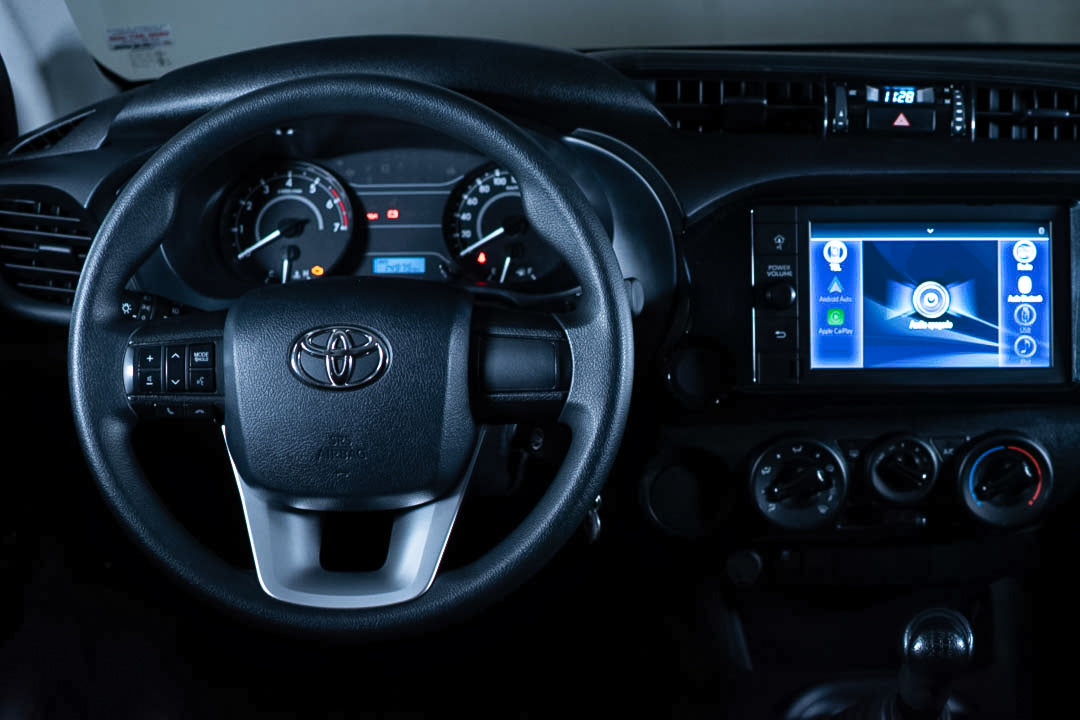 2024 Toyota Hilux SR Doble Cabina